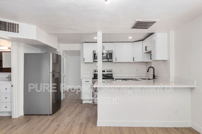 1538 W Fillmore St Phoenix, AZ 85007 photo 4