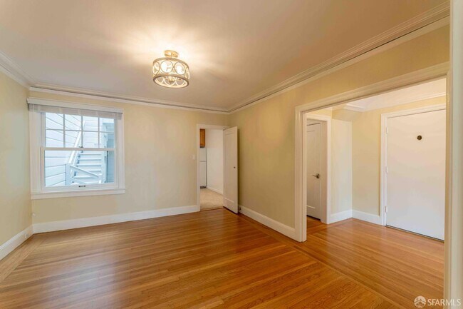 2124 Bay St San Francisco, CA 94123 photo 4