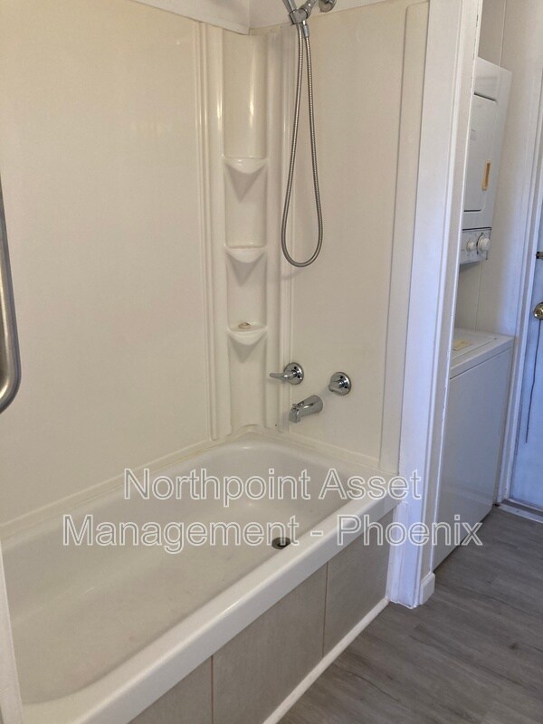 16005 N 32nd St Phoenix, AZ 85032 photo 5