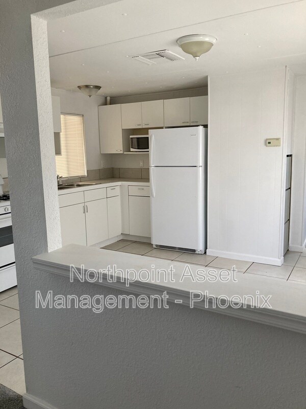 16005 N 32nd St Phoenix, AZ 85032 photo 4