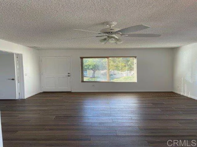 1662 Forestdale Dr Encinitas, CA 92024 photo 3