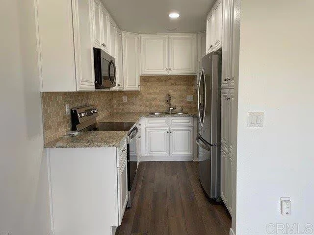1662 Forestdale Dr Encinitas, CA 92024 photo 4