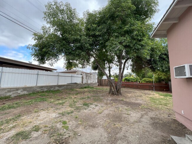 357 Garfield Ave El Cajon, CA 92020 photo 3