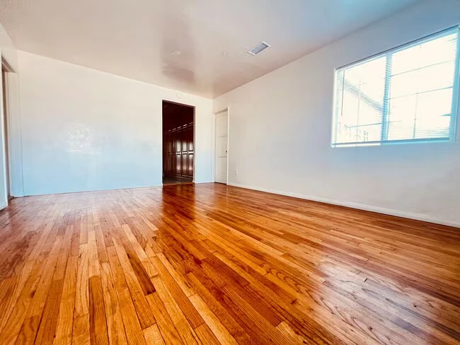 357 Garfield Ave El Cajon, CA 92020 photo 5