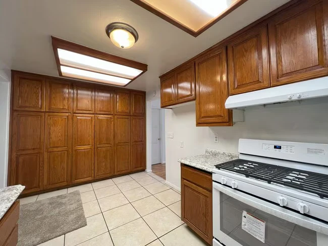 357 Garfield Ave El Cajon, CA 92020 photo 2