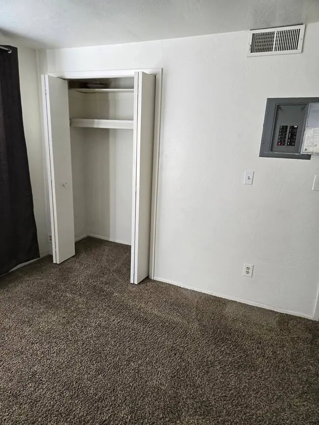 15 E 2nd Ave Mesa, AZ 85210 photo 5
