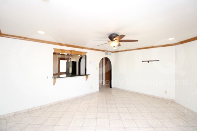 15 E 14th St Tempe, AZ 85281 photo 5