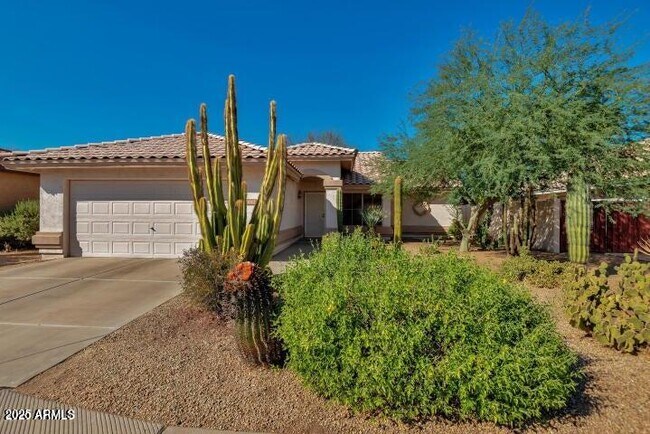 1712 W Sparrow Dr photo 2