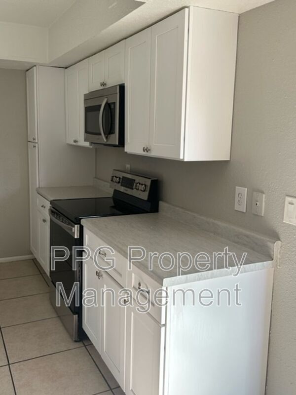 6046 W Townley Ave Glendale, AZ 85302 photo 5