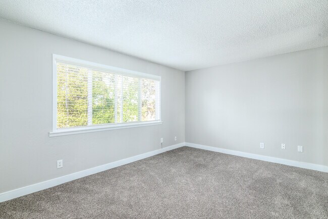 390 Alameda Del Prado, Novato, CA 94949 photo 5