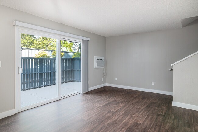 390 Alameda Del Prado, Novato, CA 94949 photo 4