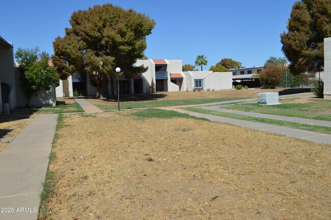 5442 W El Caminito Dr photo 5