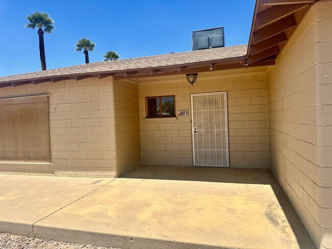 801 N Gilbert Ave Casa Grande, AZ 85122 photo 2