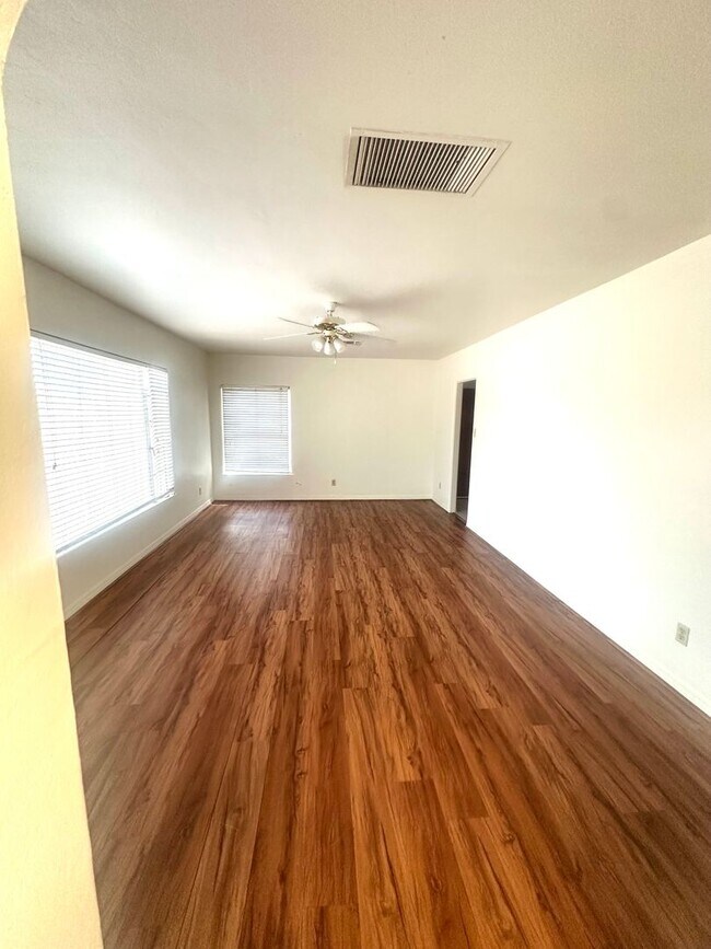 801 N Gilbert Ave Casa Grande, AZ 85122 photo 5