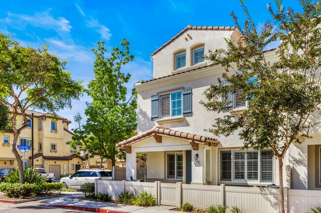 1636 Avenida Aviare Chula Vista, CA 91913 photo 2