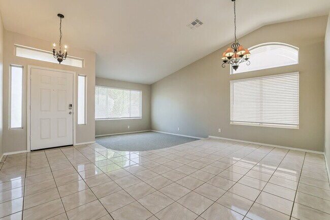 177 W Shamrock St Gilbert, AZ 85233 photo 5