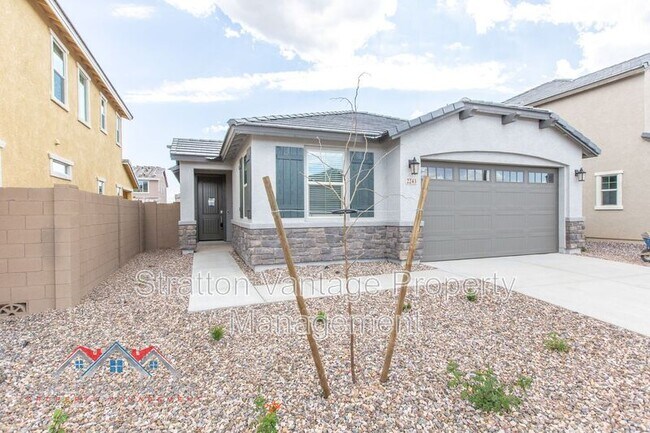 2243 E Ridgewood Ln Gilbert, AZ 85298 photo 2