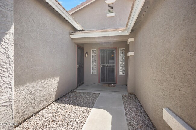 2501 S 255th Dr Buckeye, AZ 85326 photo 2