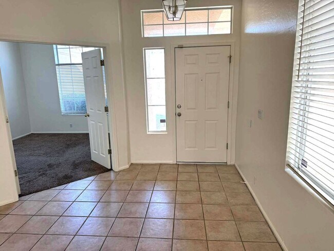 7339 E Lakeview Ave Mesa, AZ 85209 photo 3