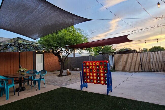 324 N 13th Pl Phoenix, AZ 85006 photo 4