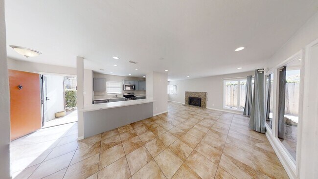 5237 Tipton St San Diego, CA 92115 photo 5