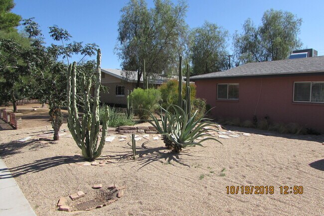 719 W 10th St Tempe, AZ 85281 photo 2