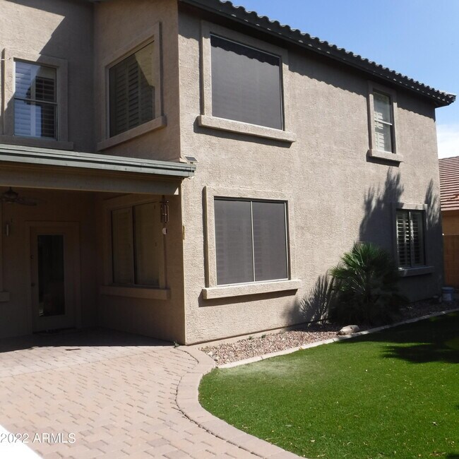 9831 E Rosemary Ln Scottsdale, AZ 85260 photo 5