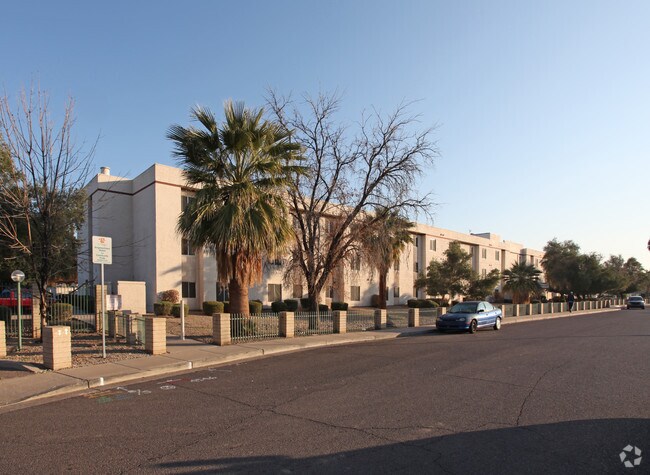 Tanner Terrace Apartments photo 2