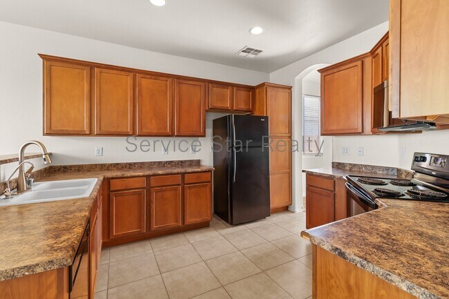 7315 S 73rd Dr Phoenix, AZ 85339 photo 4