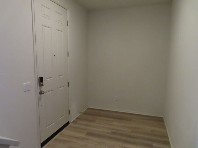 40585 Melrose Dr Temecula, CA 92591 photo 5