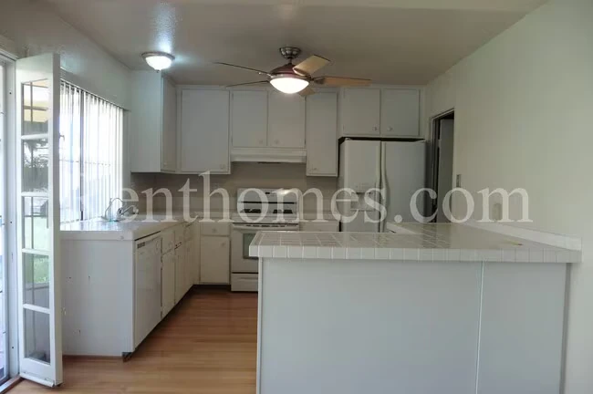7576 Winterwood Ln San Diego, CA 92126 photo 5
