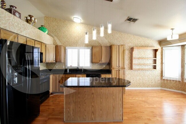 4521 E St John Rd Phoenix, AZ 85032 photo 3