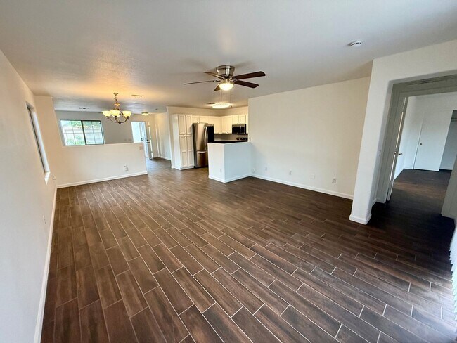17517 W Ventura St Surprise, AZ 85388 photo 3
