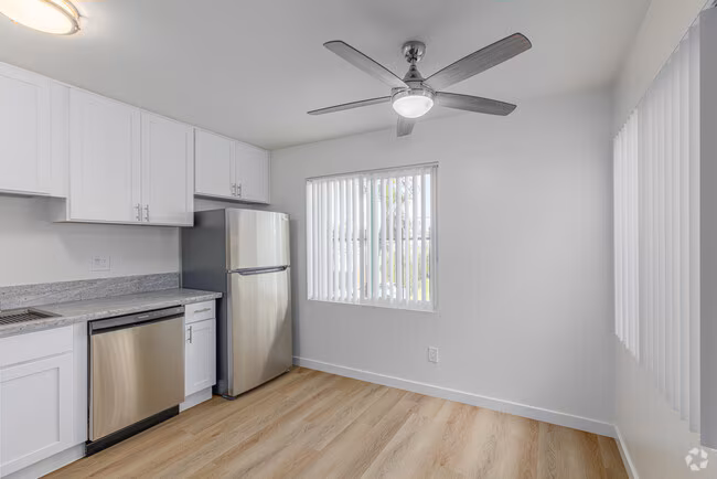 Gardens Apartments photo 2