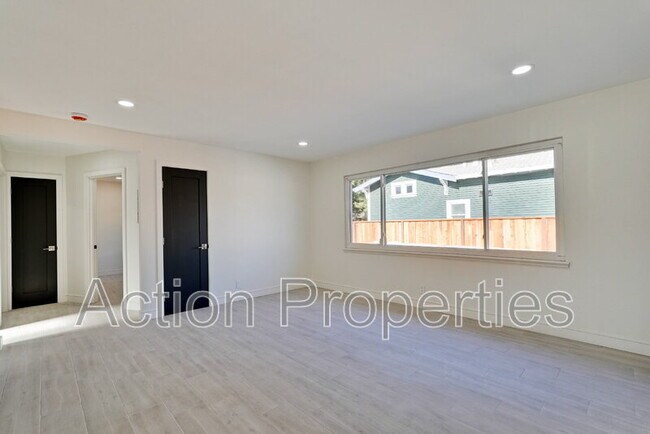 664 Ehrhorn Ave Mountain View, CA 94041 photo 4