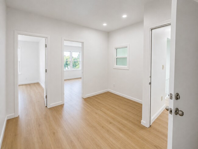 2916 Martin Luther King Jr Way Oakland, CA 94609 photo 3