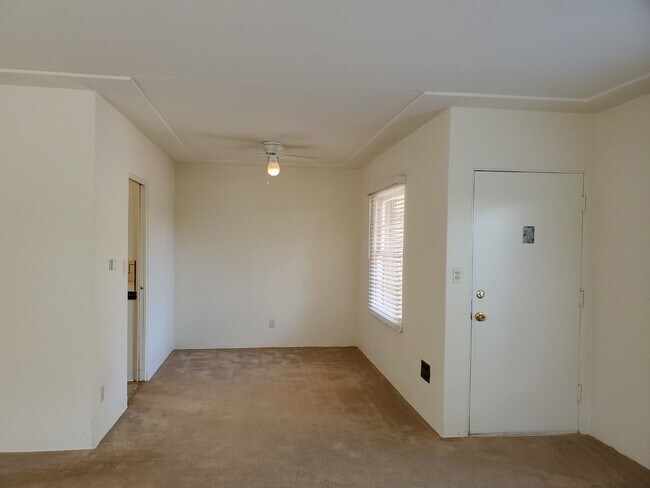 3414 N Mountain View Dr San Diego, CA 92116 photo 4