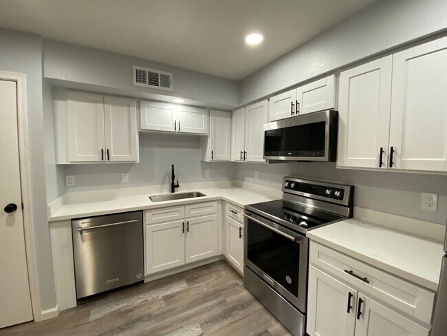 6139 E Greenway St Mesa, AZ 85205 photo 4