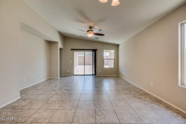 2193 E Stacey Rd Gilbert, AZ 85298 photo 4
