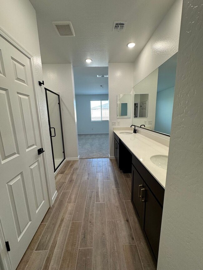 7582 W Smoketree Dr Peoria, AZ 85383 photo 4