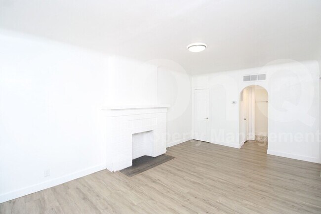 148 N 10th Ave Phoenix, AZ 85007 photo 5