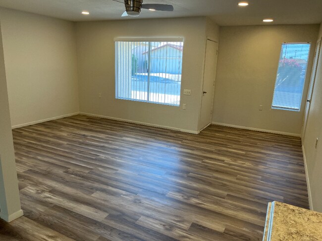 735 Leisure World Mesa, AZ 85206 photo 2