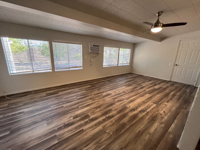 735 Leisure World Mesa, AZ 85206 photo 3