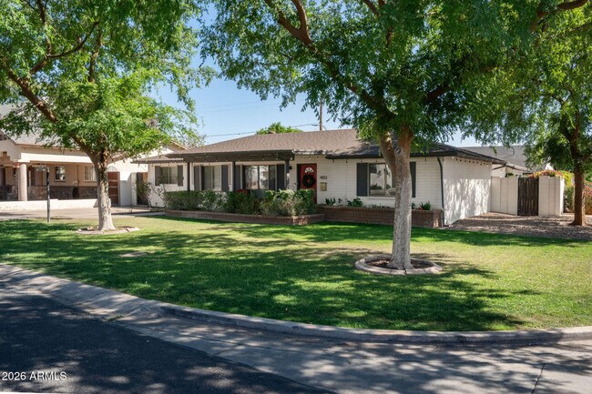 4813 E Fairmount Ave Phoenix, AZ 85018 photo 3