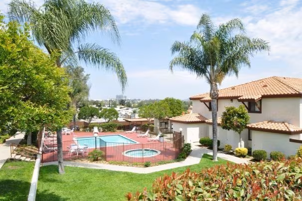 Diamond Pointe photo 2