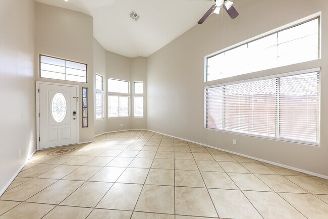 2102 S 114th Ln Avondale, AZ 85323 photo 5