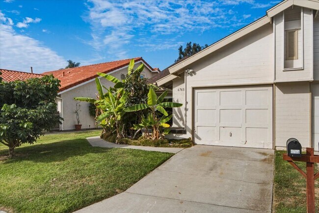 6763 Camino Del Prado photo 2