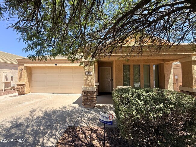 9850 W Deanna Dr photo 2