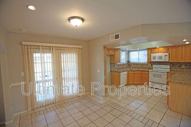 5736 W Angela Dr Glendale, AZ 85308 photo 5