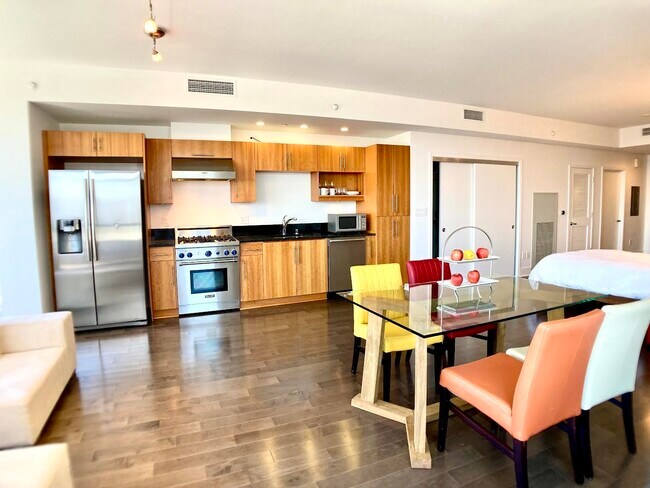 88 E San Fernando St San Jose, CA 95113 photo 4